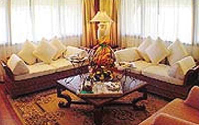 Kandawgyi Palace Hotel Yangon Exterior photo
